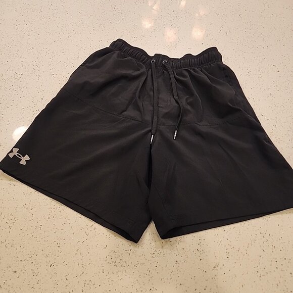 Women's Under Armour Shorts Small Black Lined Elastic Waist Pockets - Picture 1 of 7